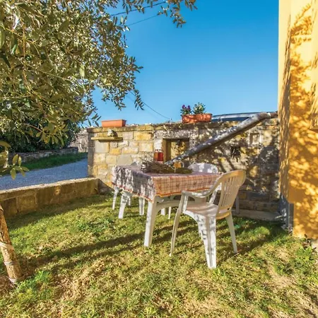 House In The Vineyards